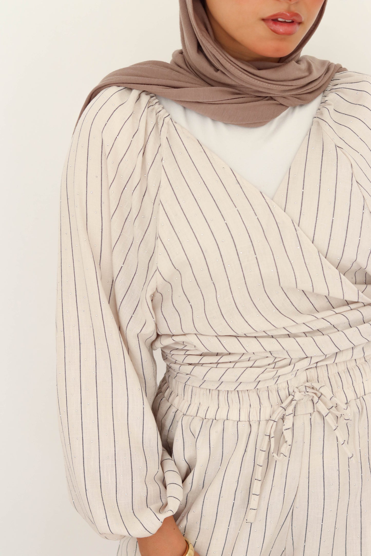 Studded Tie Set In Beige / Black Stripes