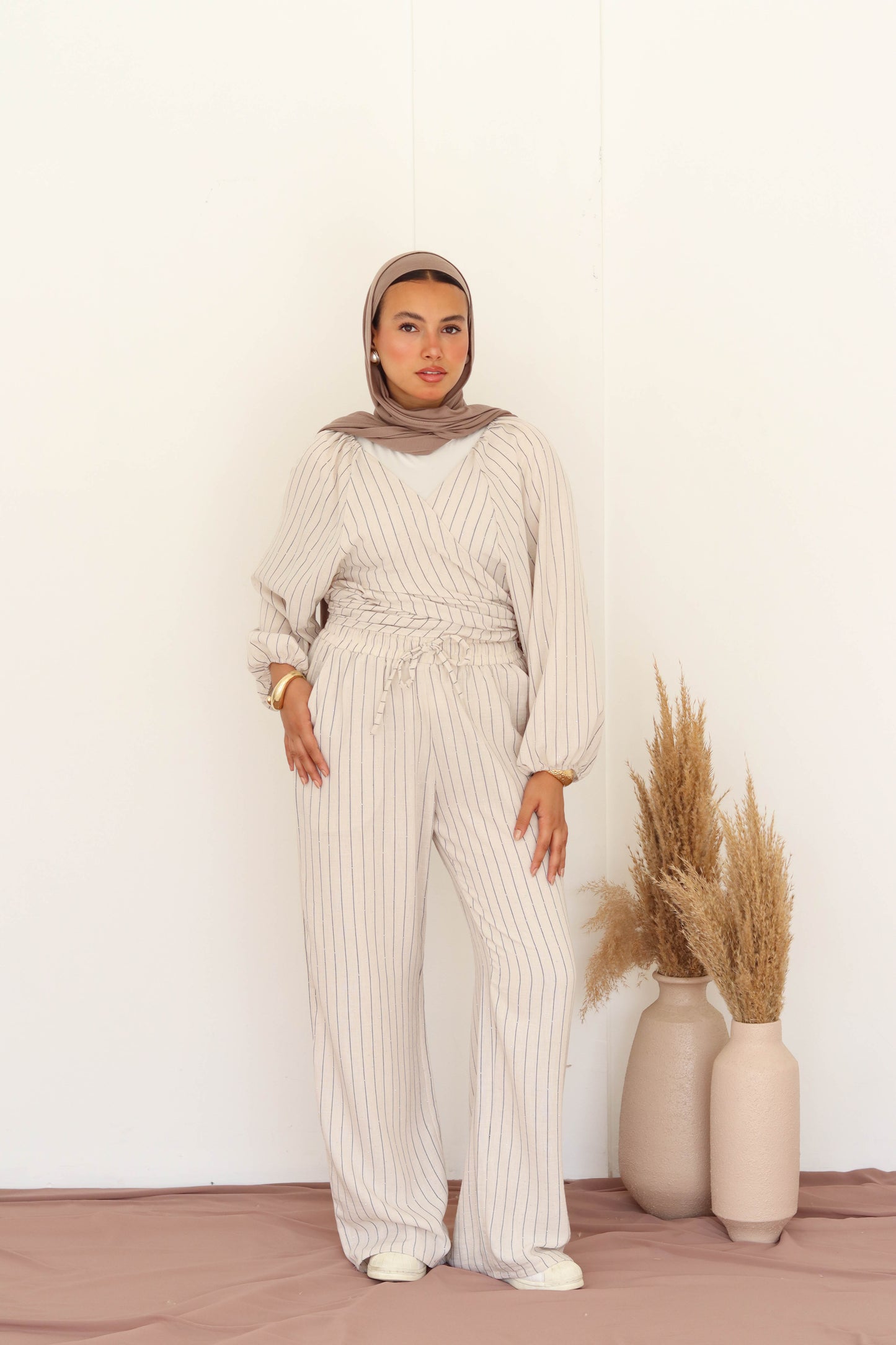 Studded Tie Set In Beige / Black Stripes