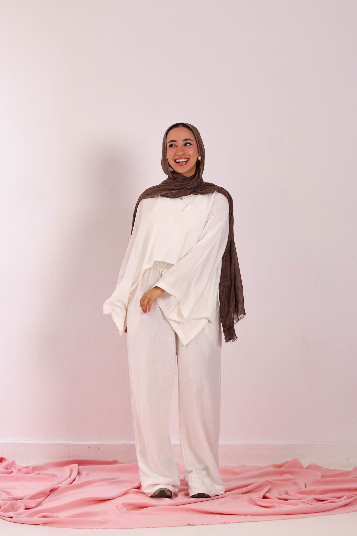 Cropped V neck - White