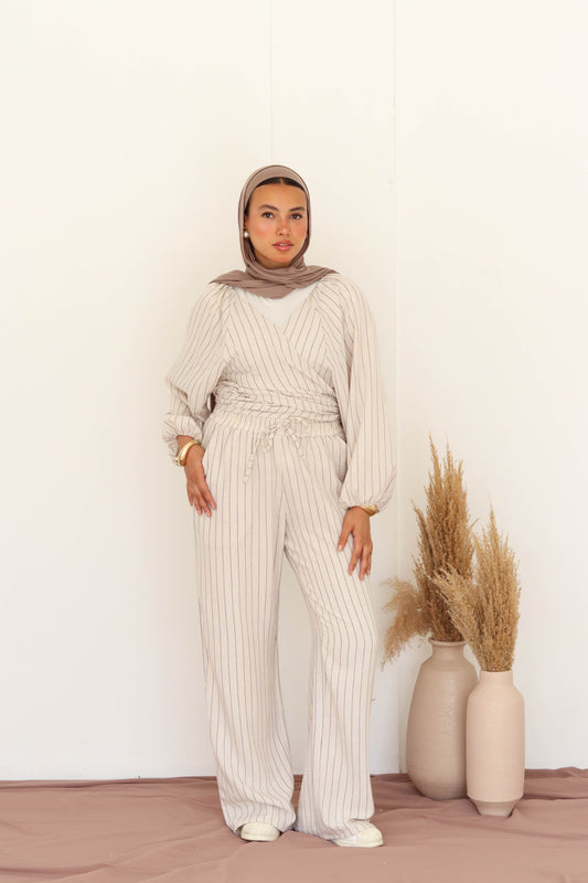 Studded Tie Set In Beige / Black Stripes